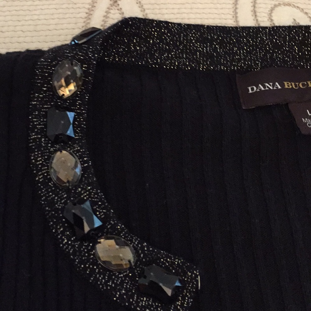 Sweater - Picture 2 of 2